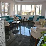 לינה וארוחת בוקר Aydin Otel דידים
