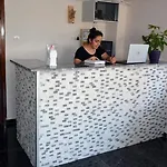 לינה וארוחת בוקר Aydin Otel